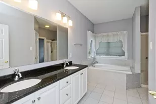 15 Avalon Pl, Agawam, MA 01030 - Photo 17