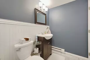 2 Mathurin Rd, Plainville, MA 02762 - Photo 5