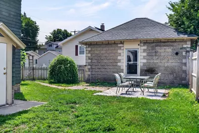 274 Clarendon St, Fitchburg, MA 01420 - Photo 23