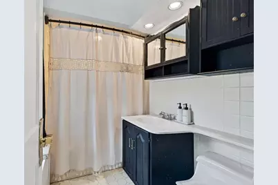274 Clarendon St, Fitchburg, MA 01420 - Photo 13