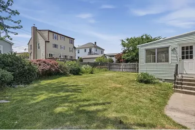 12 Bennett Rd, Watertown, MA 02472 - Photo 15