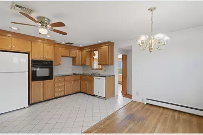12 Bennett Rd, Watertown, MA 02472 - Photo 7