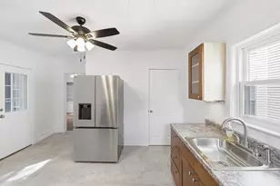 46 Arlington St, Lowell, MA 01854 - Photo 19