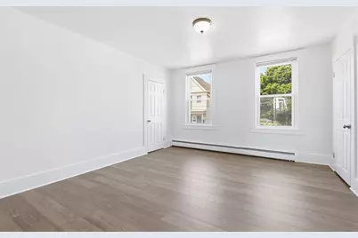 46 Arlington St, Lowell, MA 01854 - Photo 23