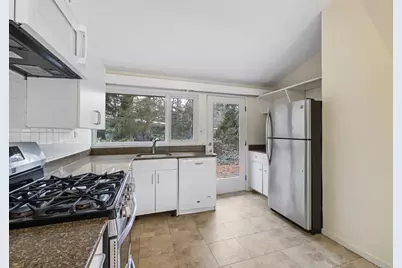 9 Peacock Farm Road, Lexington, MA 02421 - Photo 5