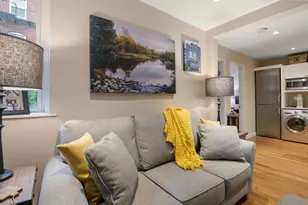 27 Clark St, Boston, MA 02109 - Photo 13
