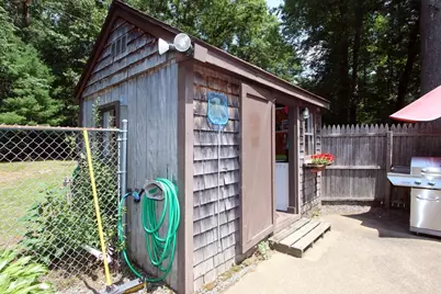 18 Chestnut Street, Middleborough, MA 02346 - Photo 11