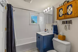 15 Cottage St, Provincetown, MA 02657 - Photo 11