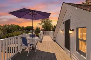 15 Cottage St, Provincetown, MA 02657 - Photo 21