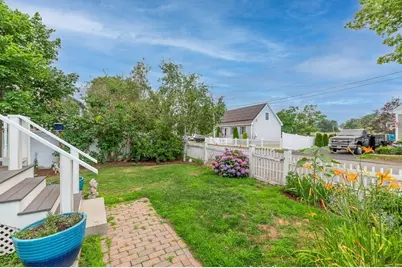 17 Hartz St, Gloucester, MA 01930 - Photo 27