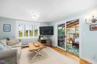 17 Hartz St, Gloucester, MA 01930 - Photo 5
