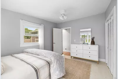 17 Hartz St, Gloucester, MA 01930 - Photo 15