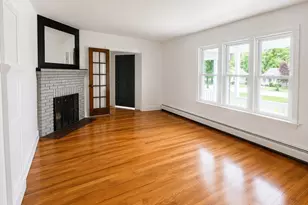 42 Pakachoag St, Auburn, MA 01501 - Photo 9
