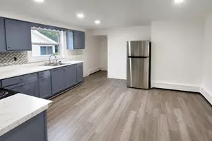 42 Pakachoag St, Auburn, MA 01501 - Photo 11