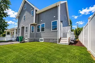 35 Jewett St, Newton, MA 02458 - Photo 3