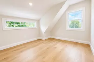 35 Jewett St, Newton, MA 02458 - Photo 11