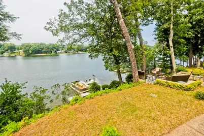 10 Two States Ave, Southwick, MA 01077 - Photo 7