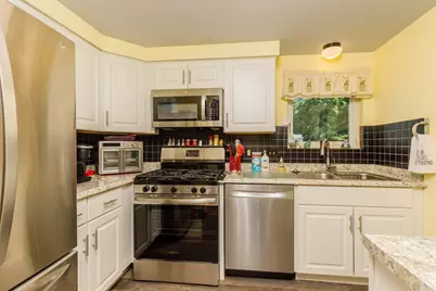 132 Briar Way #132, Greenfield, MA 01301 - Photo 3