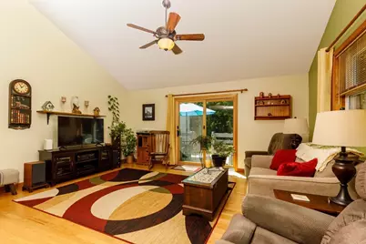 132 Briar Way #132, Greenfield, MA 01301 - Photo 5