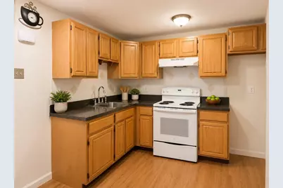 69 W Elm Ter #1, Brockton, MA 02301 - Photo 3