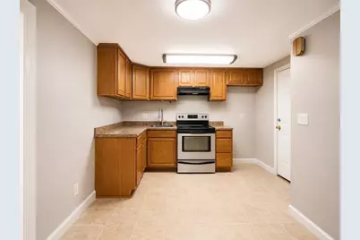 11 Auna Dr #6, Brockton, MA 02301 - Photo 3