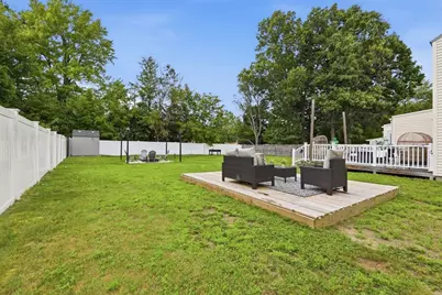 108 Fenway Dr, Springfield, MA 01109 - Photo 37