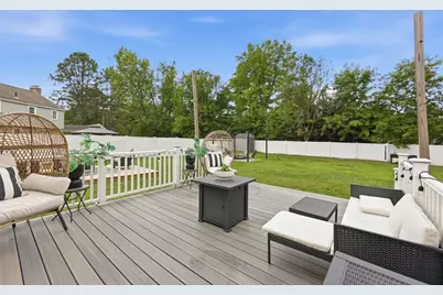108 Fenway Dr, Springfield, MA 01109 - Photo 7