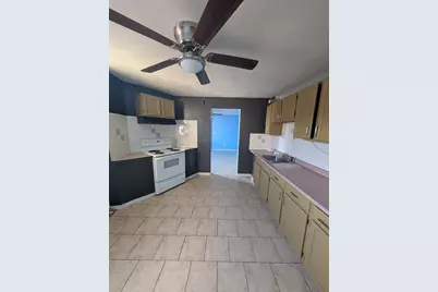 13 William C Kelly Sq #2D, Boston, MA 02128 - Photo 5