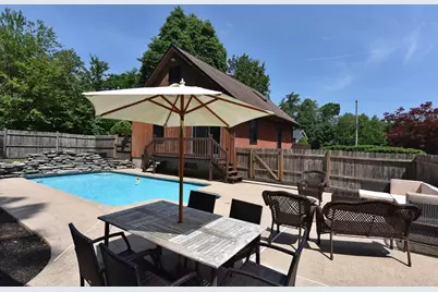 127 Susie, Somerset, MA 02726 - Photo 31