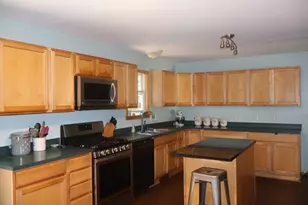 58 Brian Cir, Northbridge, MA 01534 - Photo 3