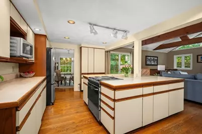 11 Hickory Rd, Southborough, MA 01772 - Photo 11