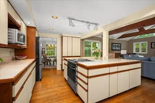 11 Hickory Rd, Southborough, MA 01772 - Photo 11