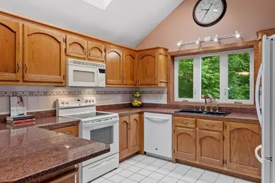 23 Appaloosa Drive, Methuen, MA 01844 - Photo 11
