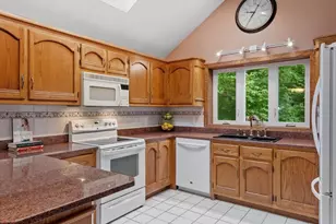 23 Appaloosa Dr, Methuen, MA 01844 - Photo 11