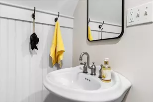 64 South St, Plymouth, MA 02360 - Photo 33