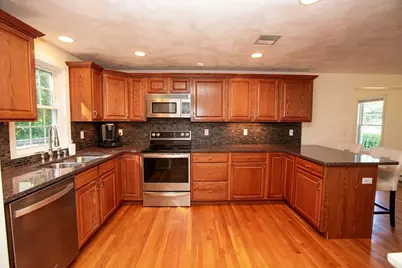 41 Christopher Dr, Attleboro, MA 02703 - Photo 19