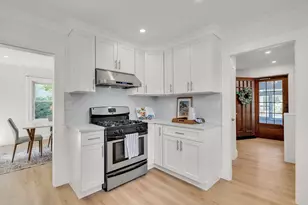 10 Parker Ave, Newton, MA 02459 - Photo 7
