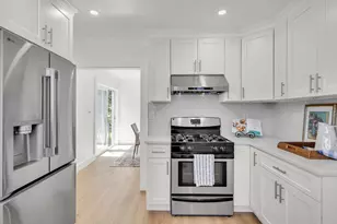10 Parker Ave, Newton, MA 02459 - Photo 9