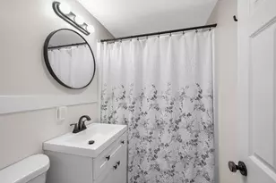 103 Fox Ave, Dracut, MA 01826 - Photo 13