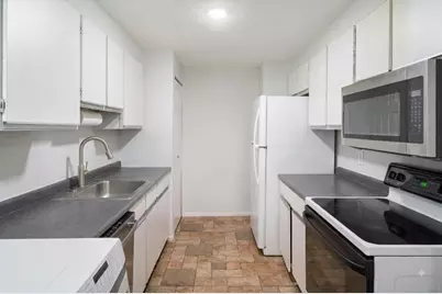 404 Broadway #303, Lynn, MA 01904 - Photo 3