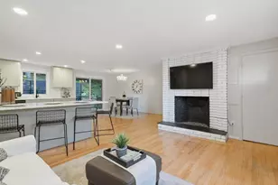 334 Rogers St, Lowell, MA 01852 - Photo 3