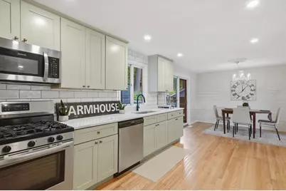 334 Rogers St, Lowell, MA 01852 - Photo 15