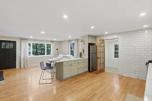 334 Rogers St, Lowell, MA 01852 - Photo 7