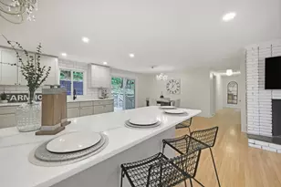 334 Rogers St, Lowell, MA 01852 - Photo 9