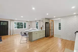334 Rogers St, Lowell, MA 01852 - Photo 7
