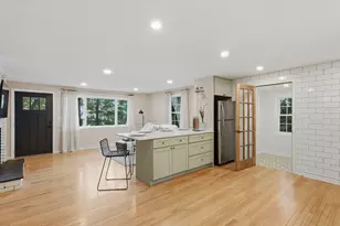 334 Rogers St, Lowell, MA 01852 - Photo 17