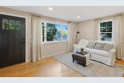 334 Rogers St, Lowell, MA 01852 - Photo 5
