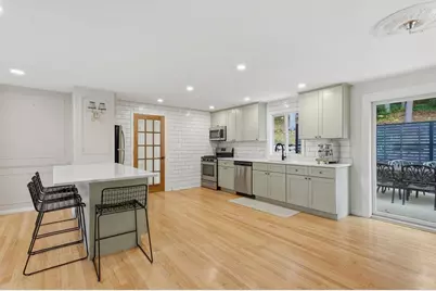 334 Rogers St, Lowell, MA 01852 - Photo 7