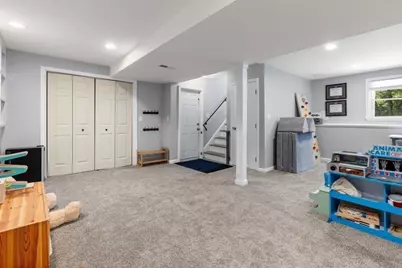 199 Ash St, Hopkinton, MA 01748 - Photo 11
