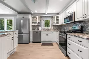 199 Ash St, Hopkinton, MA 01748 - Photo 3